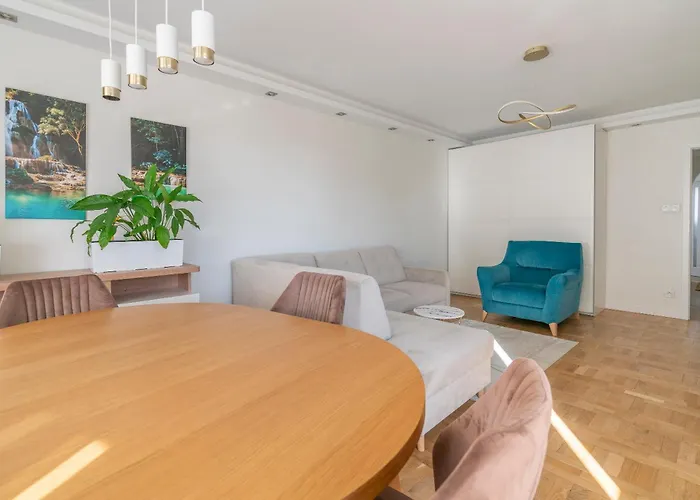 Turkusowy Self Check In * Wrocław