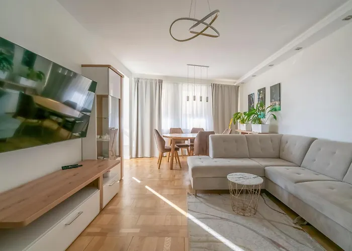 Turkusowy Self Check In * ヴロツワフ